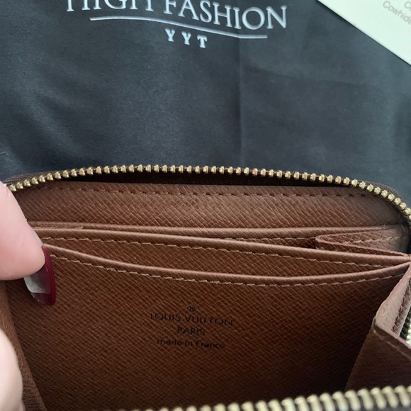 ❌SOLD Louis Vuitton zippy coin purse - Picture 4 of 14